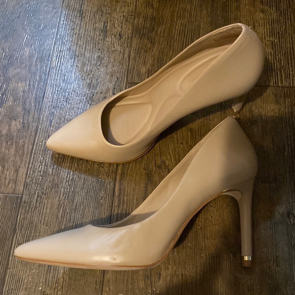 Antonio Melani heels